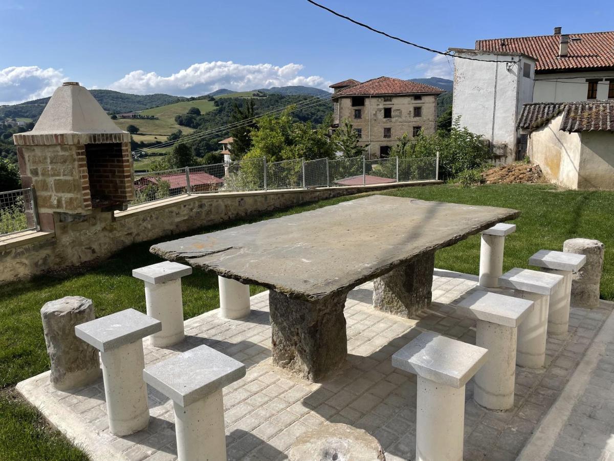 Casa Rural Juangoxenea Ihaben ภายนอก รูปภาพ
